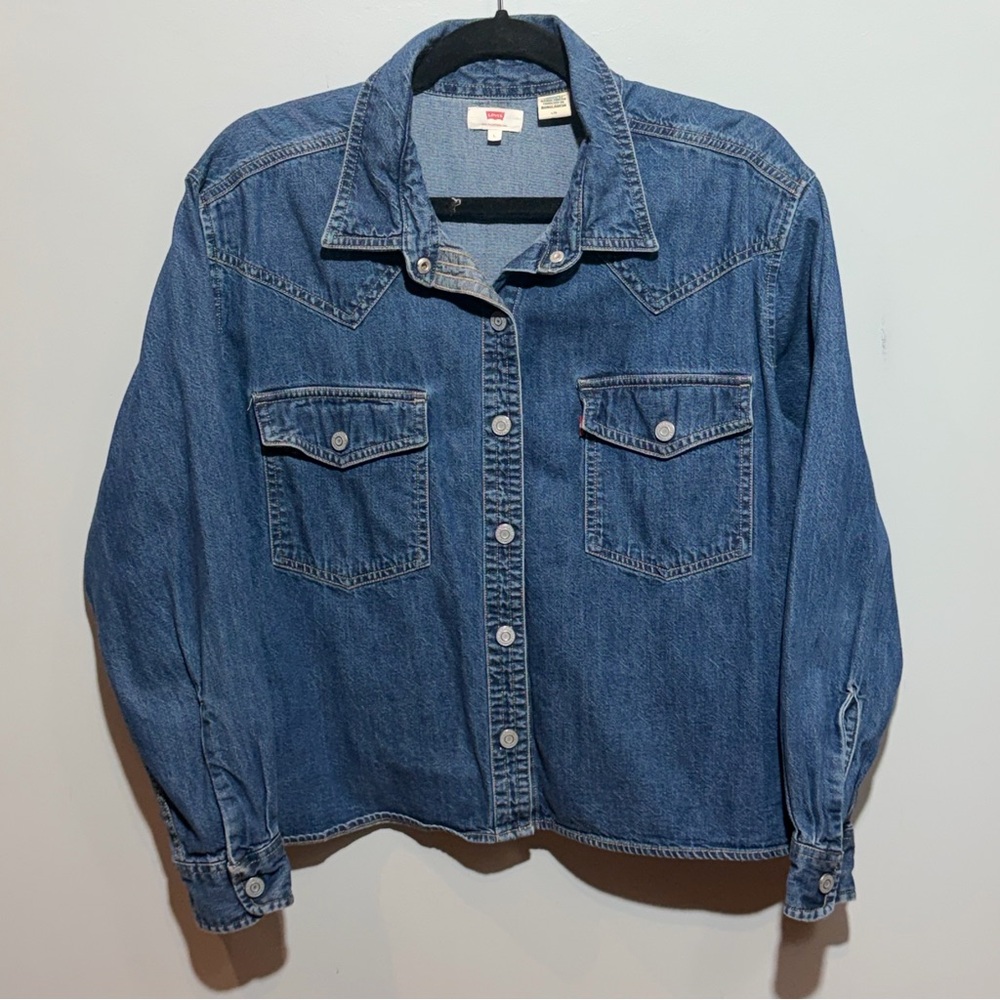 Levi's Western Denim Button Down Shirt/Lightweight Shacket